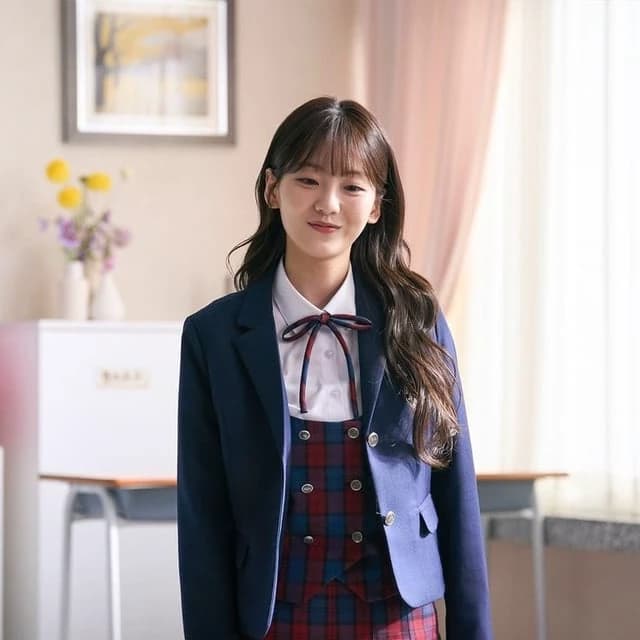 Kim min seo thumbnail