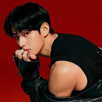 Kim Taehyung thumbnail