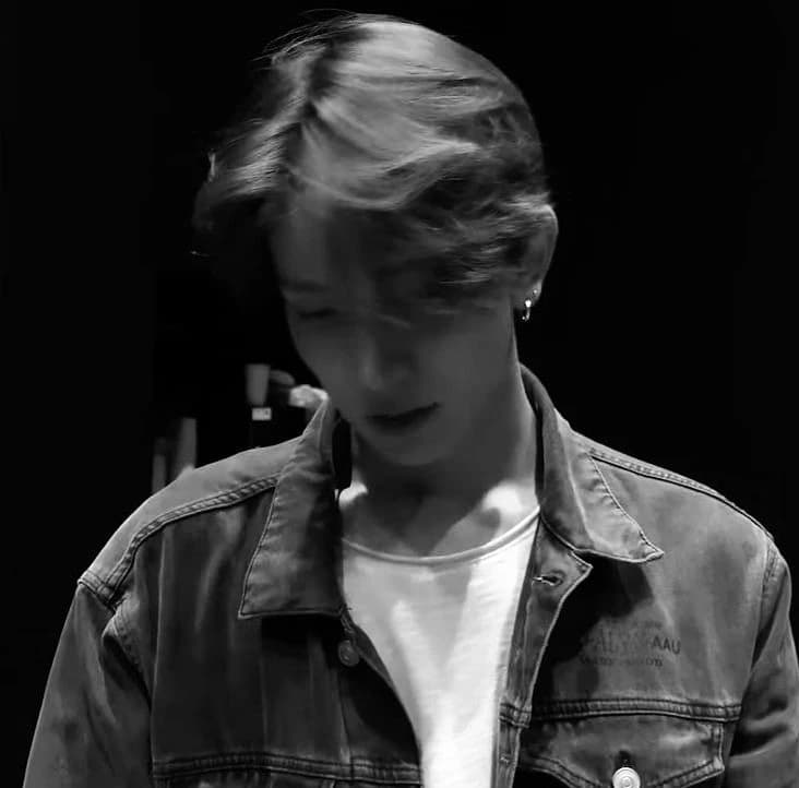 Lee heeseung thumbnail