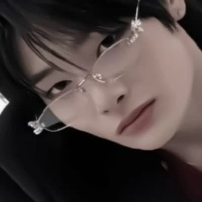 Jeongin thumbnail