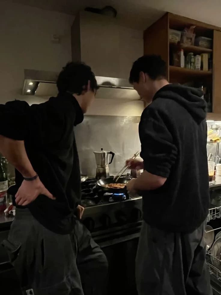 Two boyfriends thumbnail