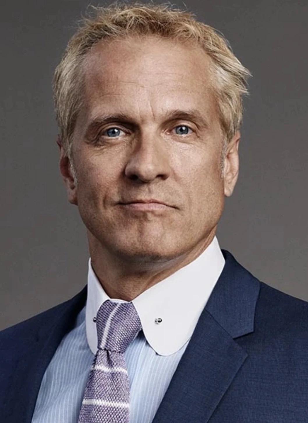 Howard Hamlin (Better Call Saul) thumbnail