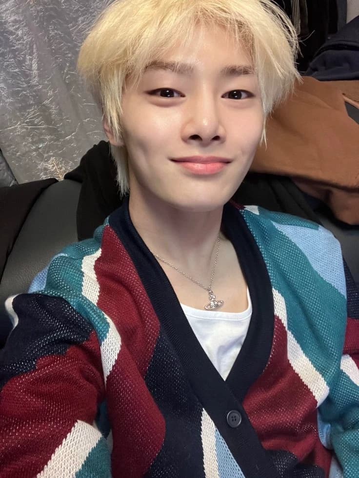 Jeongin thumbnail