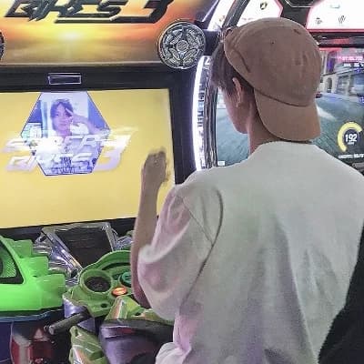Lee Heeseung thumbnail