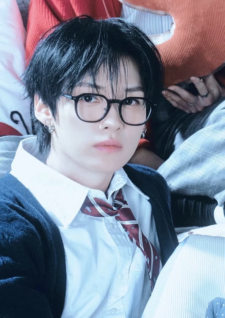 Lee Know nerd [+Jenny] thumbnail