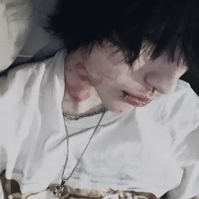 Emo boy thumbnail