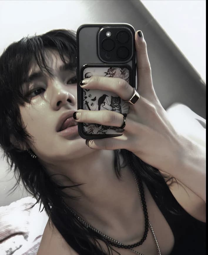 Hyunjin thumbnail