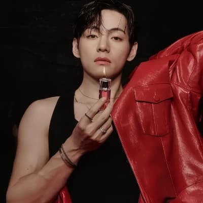 Kim Taehyung thumbnail
