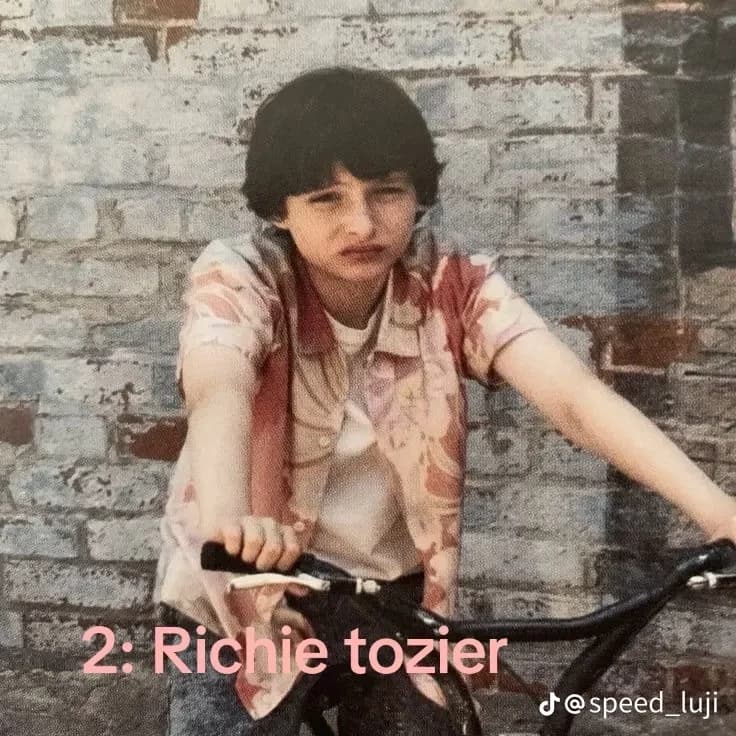 Richie Tozier and his friends thumbnail