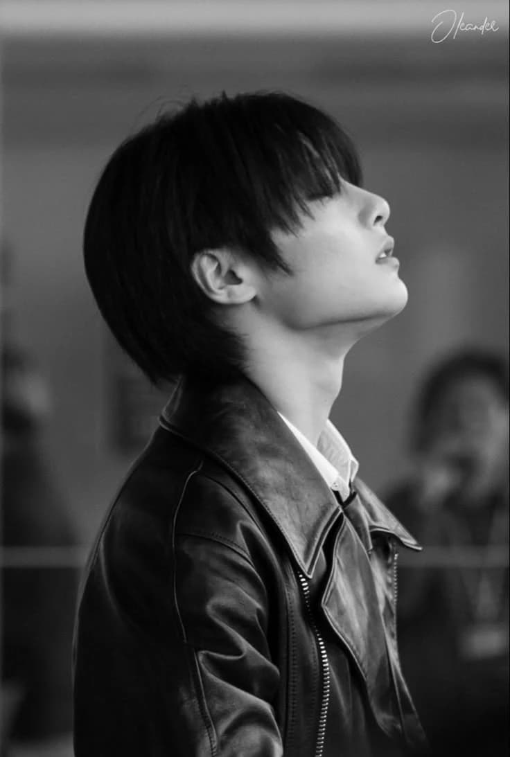 Jeongin thumbnail