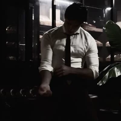 Alex thumbnail