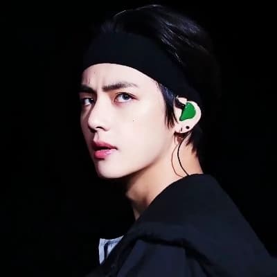 Kim Taehyung thumbnail