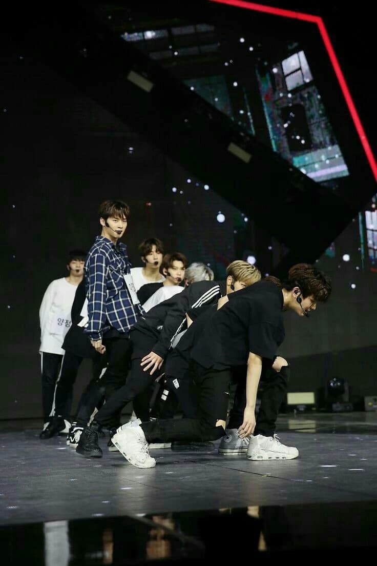 Stray Kids debut thumbnail