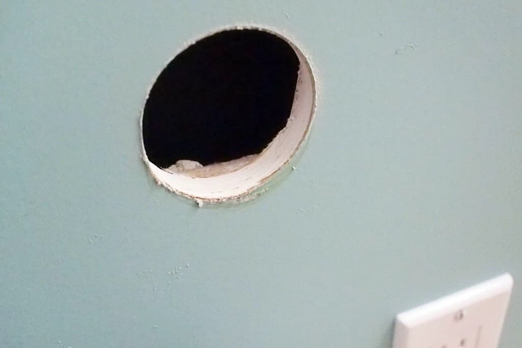 A hole in the wall thumbnail