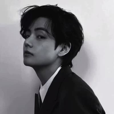 Kim Taehyung thumbnail
