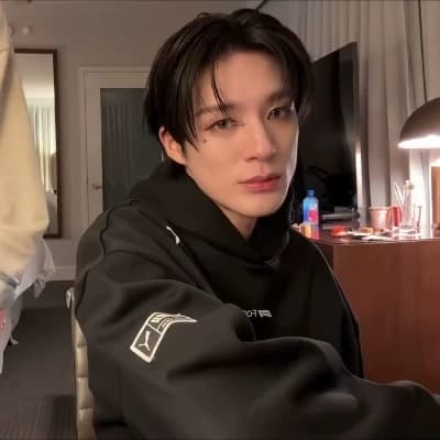 Lee Jeno thumbnail