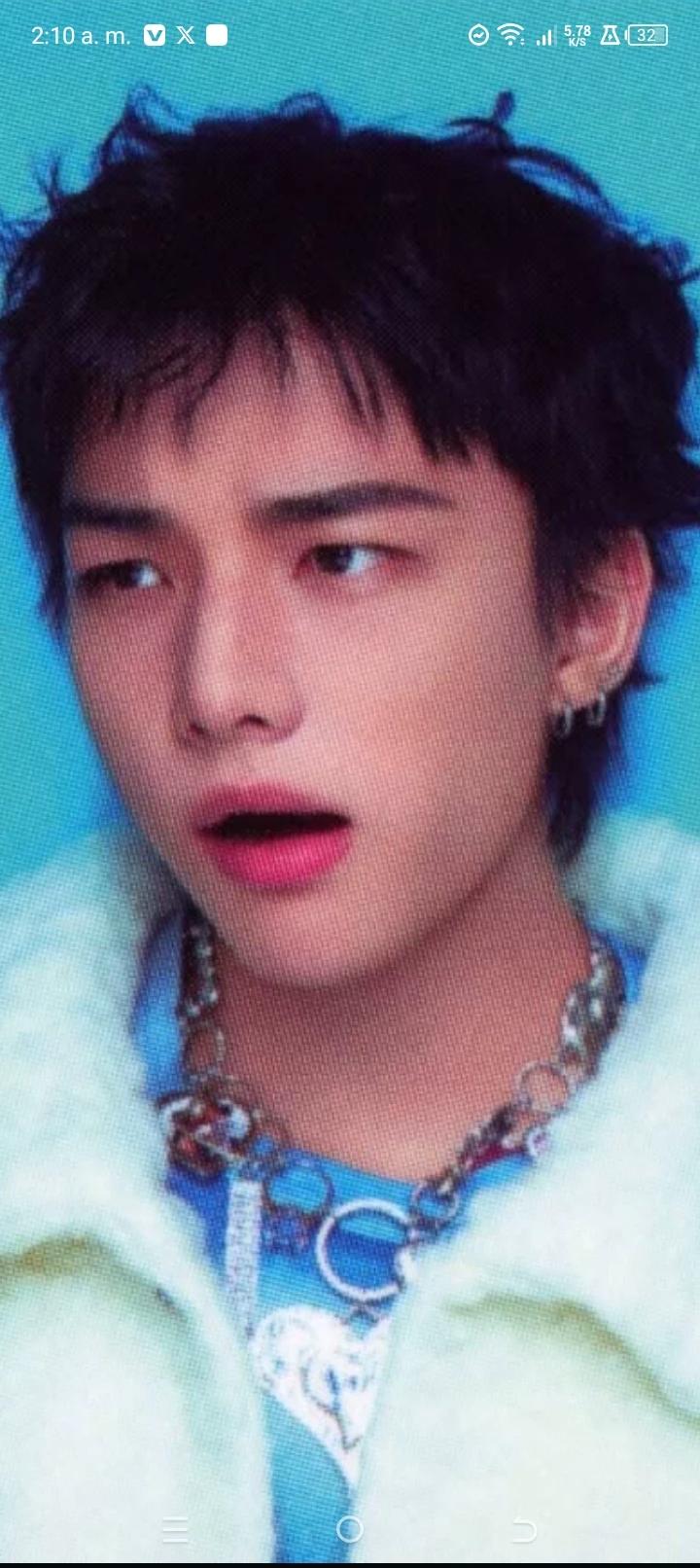 Hyunjin thumbnail
