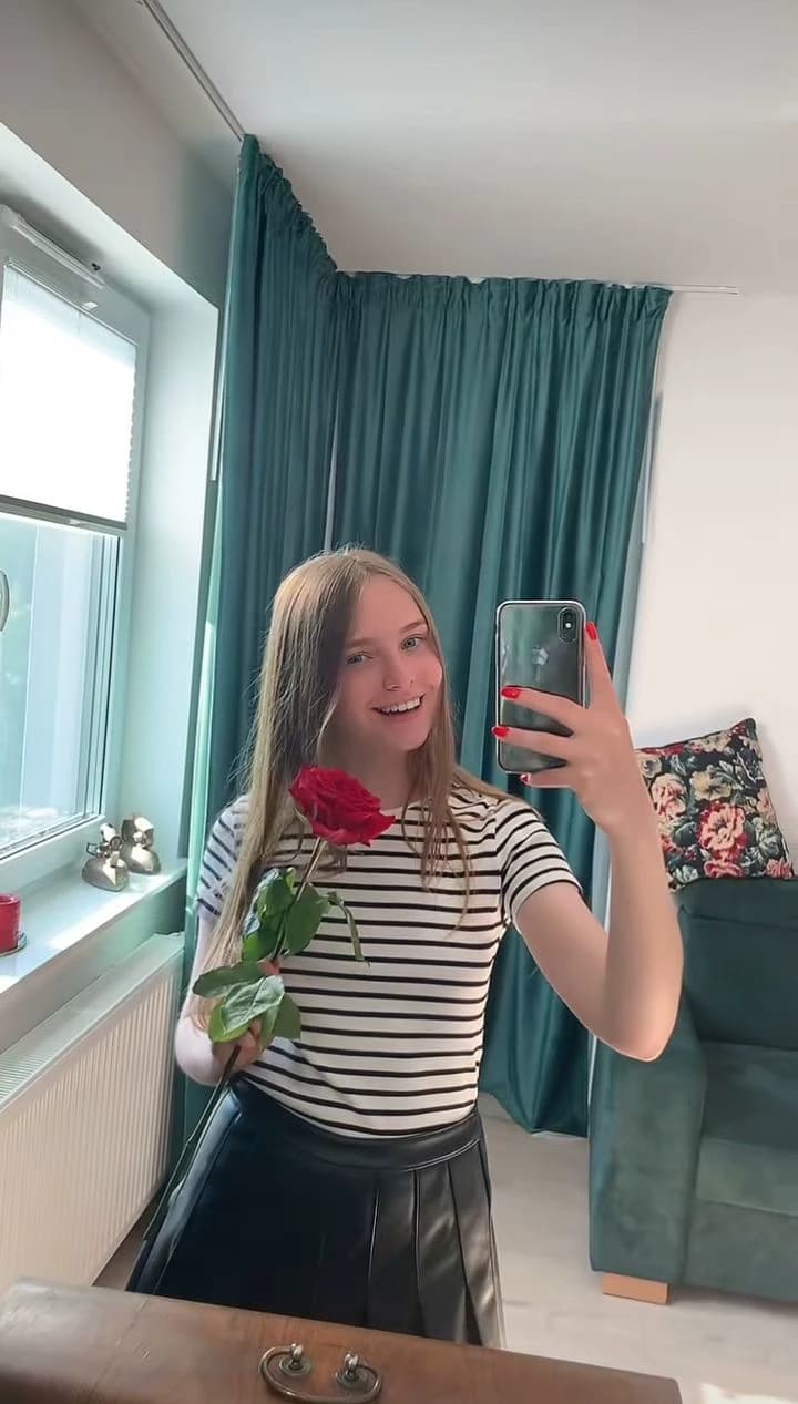 Daniela thumbnail