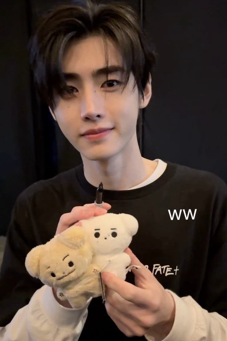 Sunghoon thumbnail