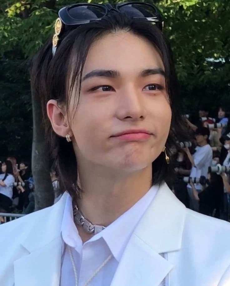 Hyunjin thumbnail