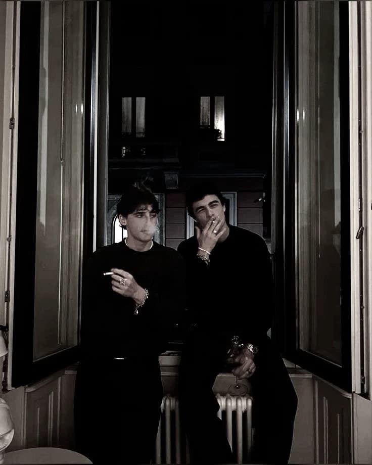 The two bad guys in the neighbourhood  thumbnail