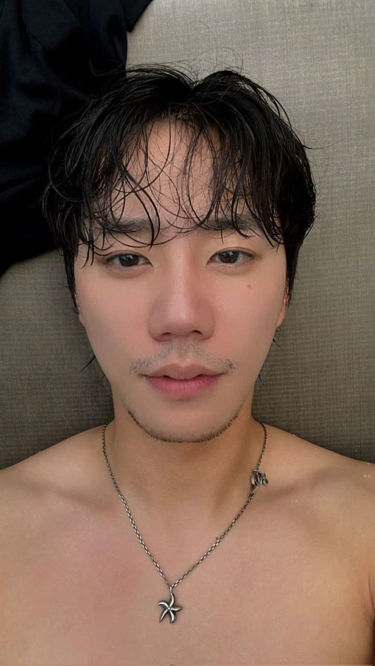 Lee Junyoung. thumbnail