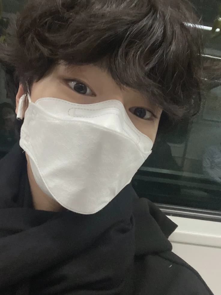 Jeongin thumbnail