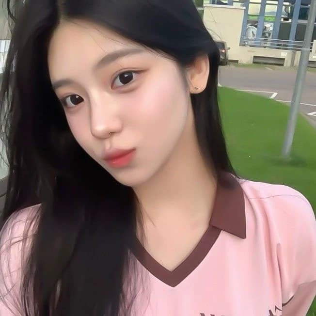 Hyuna  thumbnail