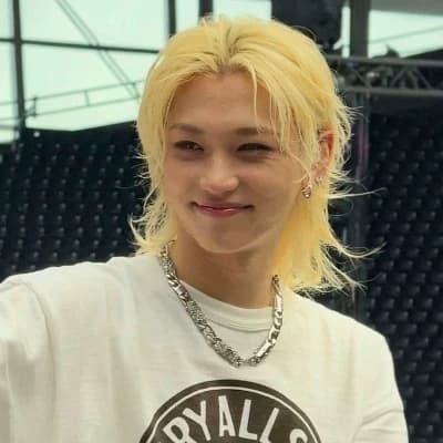 Felix (Lee Yong-bok) thumbnail