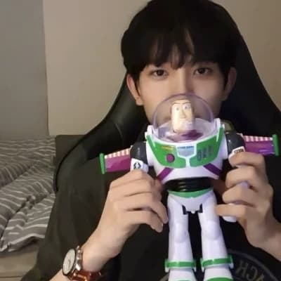Lee Heeseung thumbnail