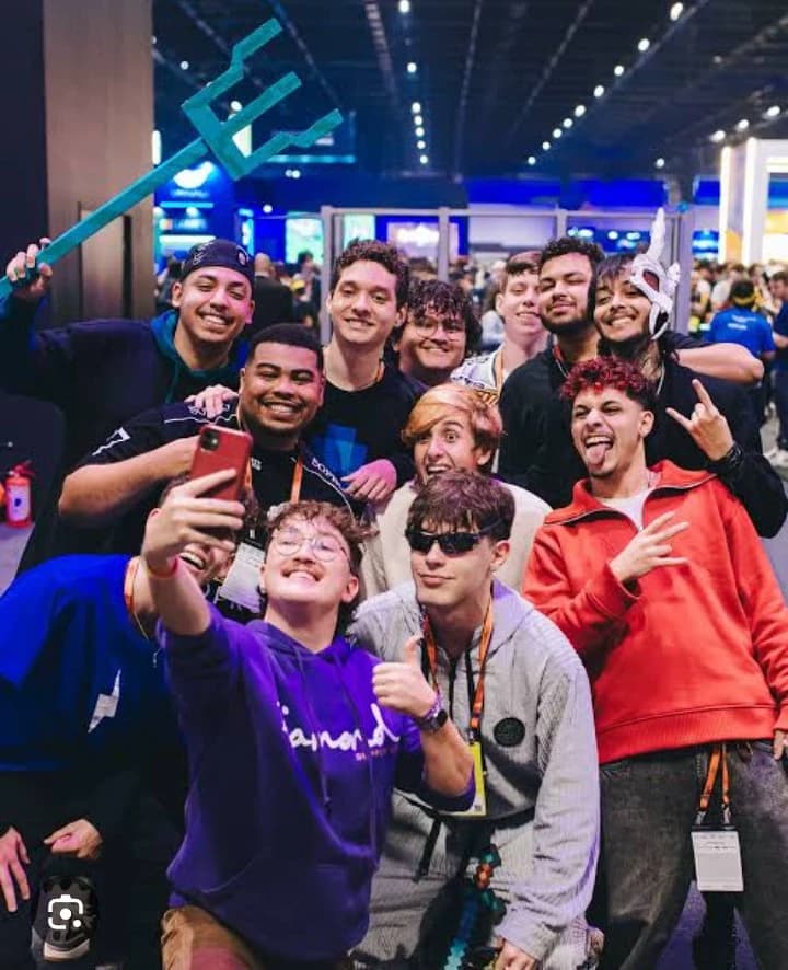 Creative squad! thumbnail