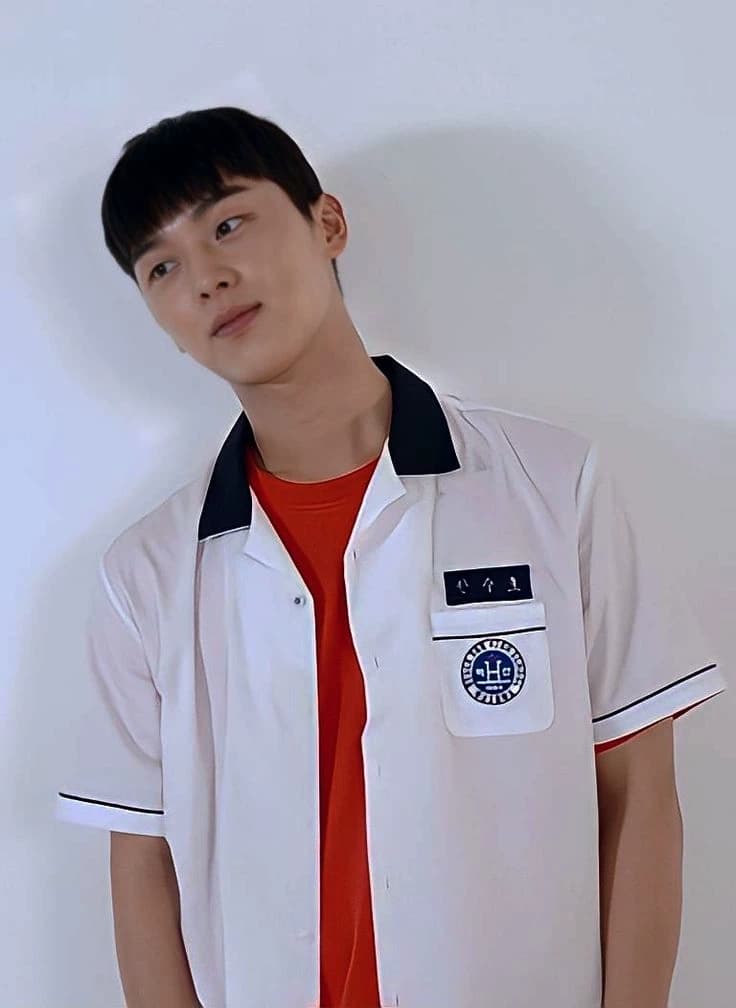 Ahn Suho thumbnail