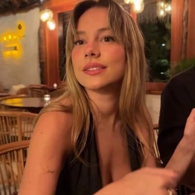 Esther Exposito thumbnail