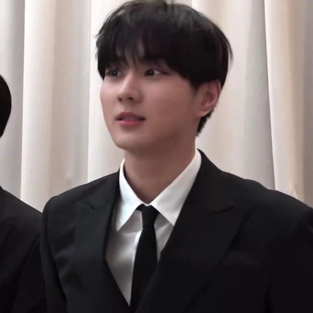 Yang Jungwon  thumbnail