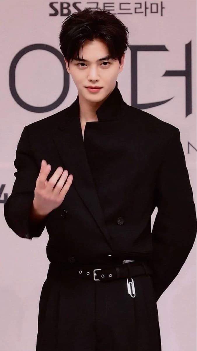 Lee Soo Ho thumbnail