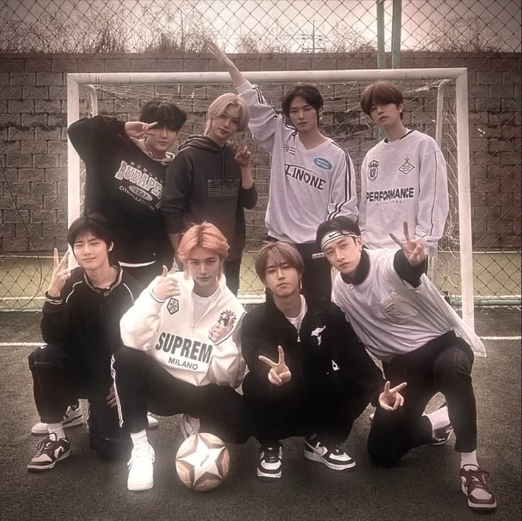 Stray Kids thumbnail