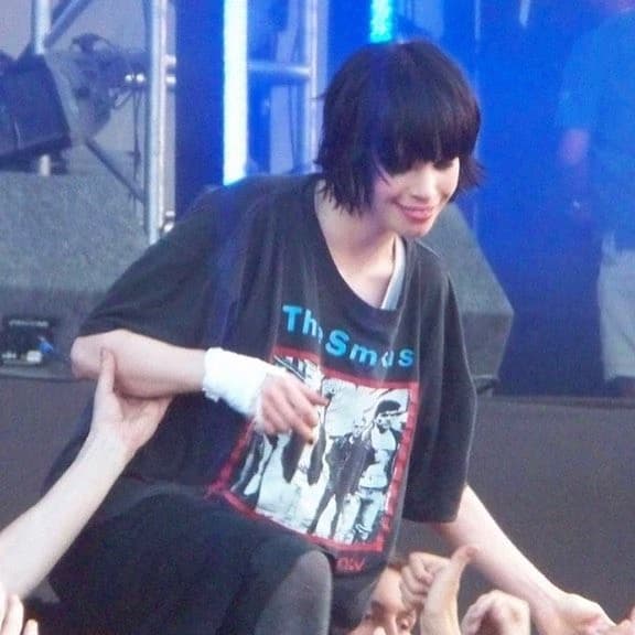 Alice Glass thumbnail