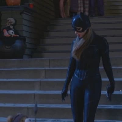 Giorgia Whigham  as catwoman  thumbnail