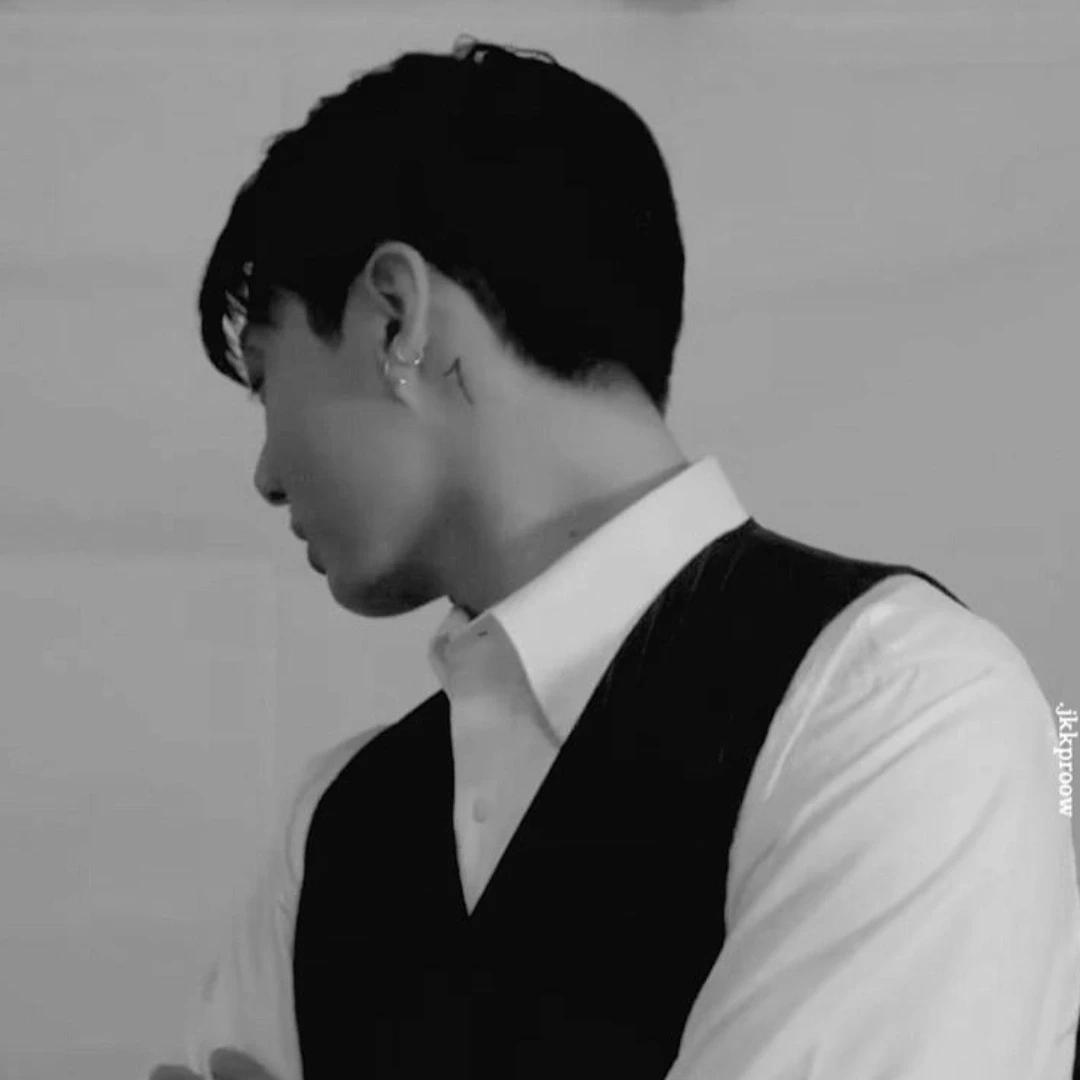 Jeon Jungkook thumbnail