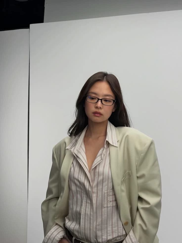 Jennie - Your boss thumbnail