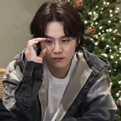 Min Yoongi thumbnail