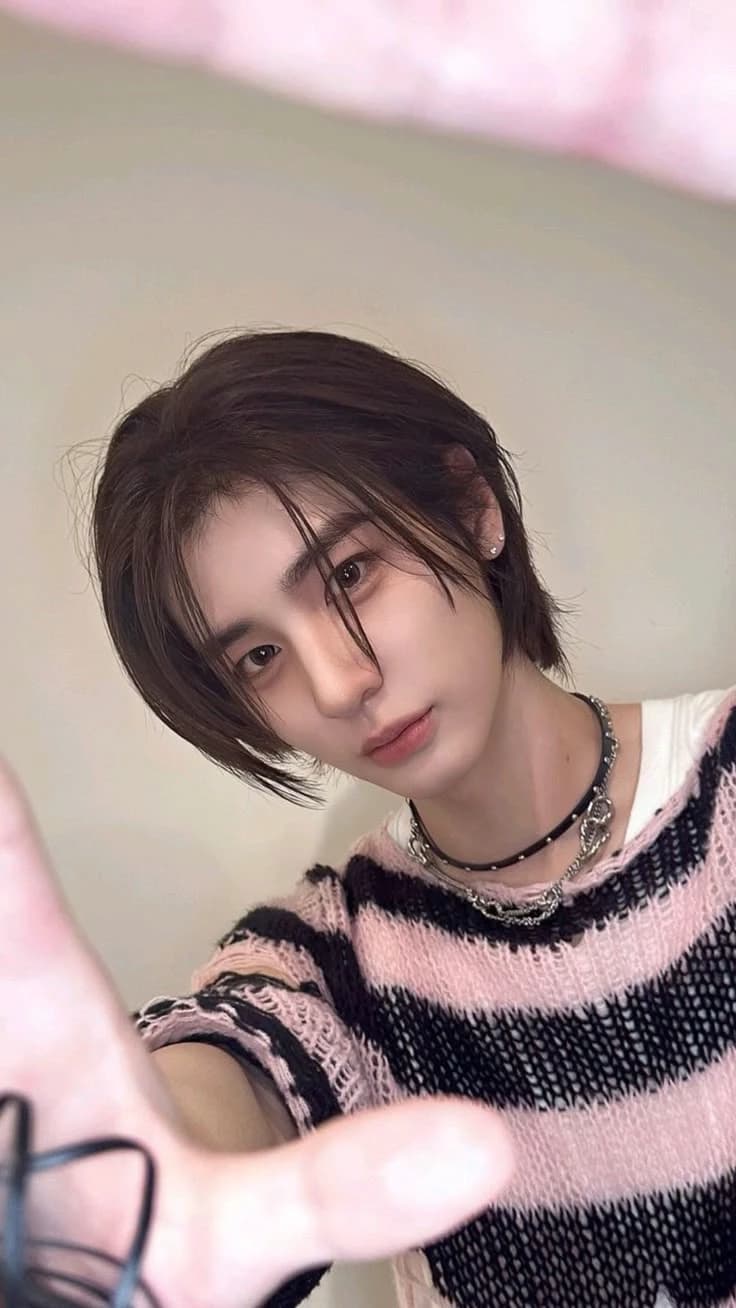 Leehan / your autistic best friend thumbnail