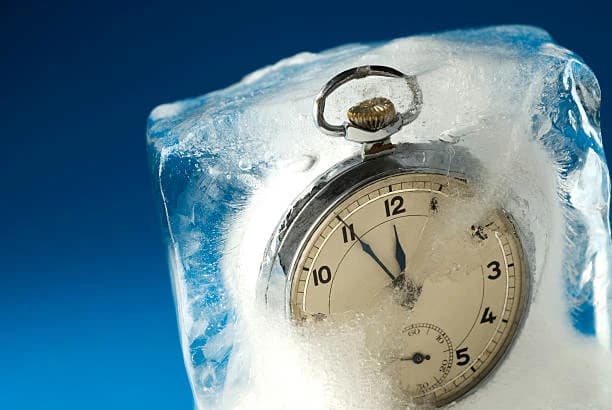 Clock freezes time thumbnail