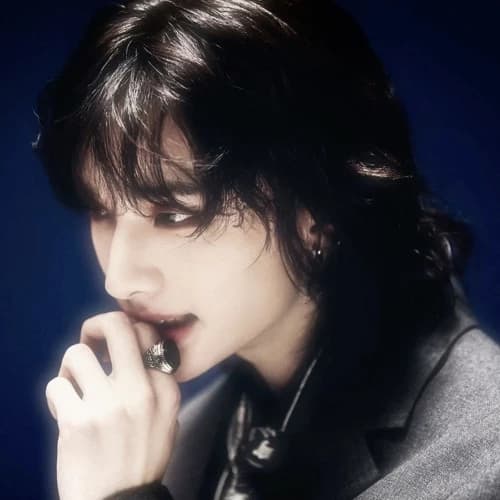 Hwang Hyunjin thumbnail