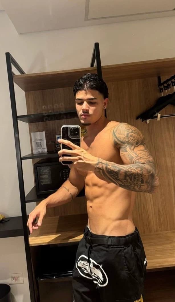 Alexis thumbnail