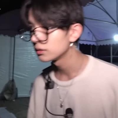 Heeseung thumbnail