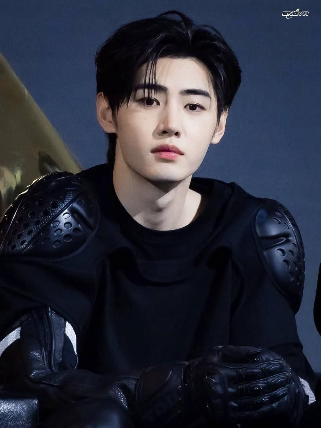 Park sunghoon  thumbnail