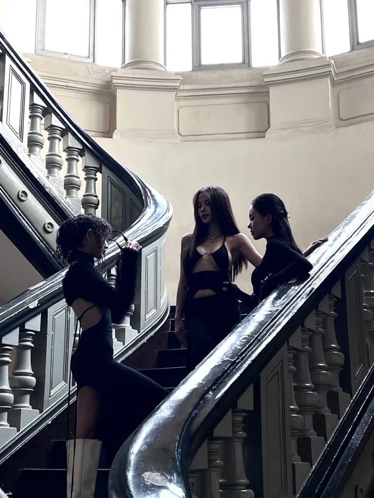 Scarlett, Brooklyn & Jenny thumbnail