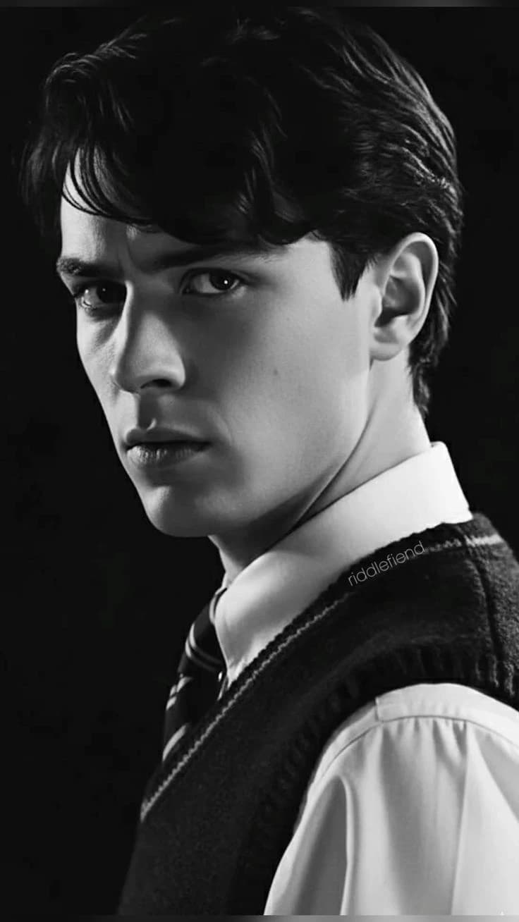 Tom riddle thumbnail