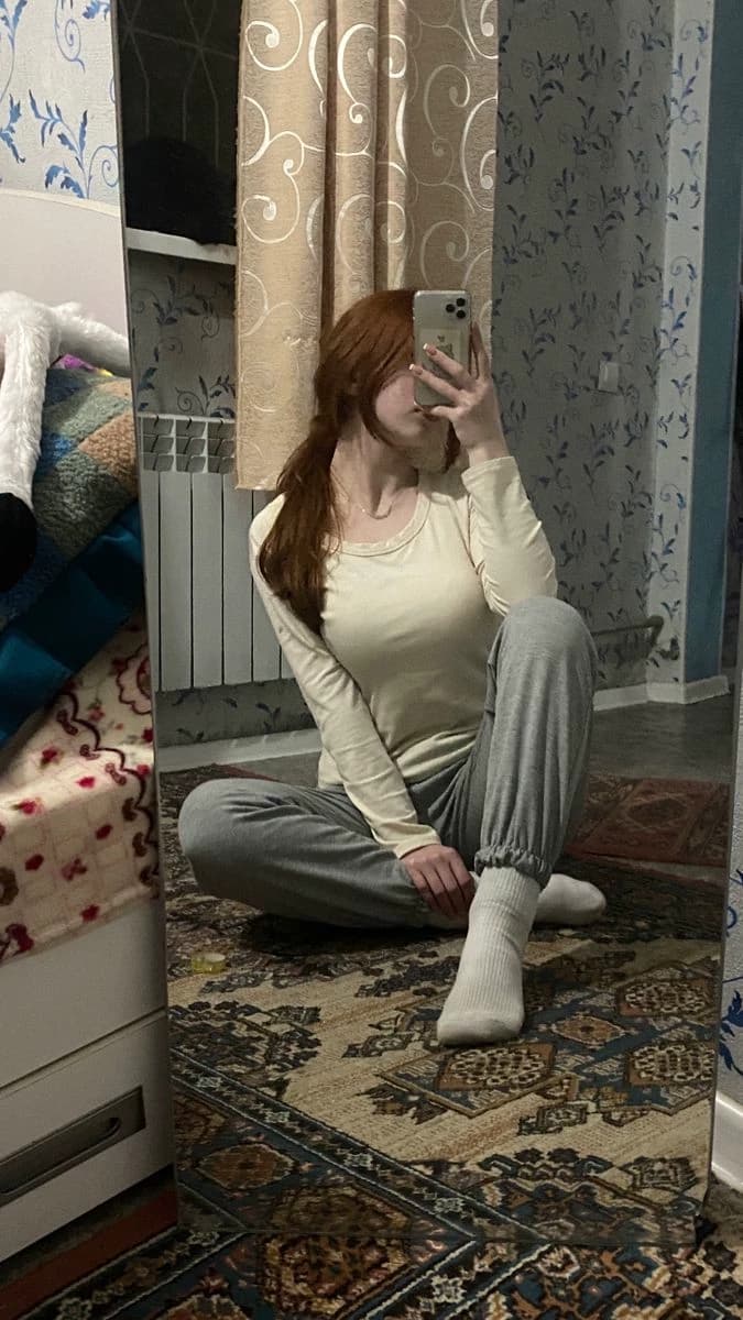 Karen - The Detective's Girlfriend thumbnail